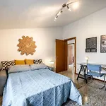 The Youth House Near Downtown & Hesperia Hospital * Modena