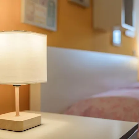 The Youth House Near Downtown & Hesperia Hospital Διαμέρισμα Μόντενα