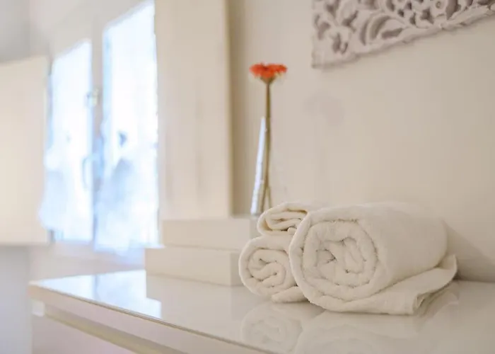 The Youth House Near Downtown & Hesperia Hospital